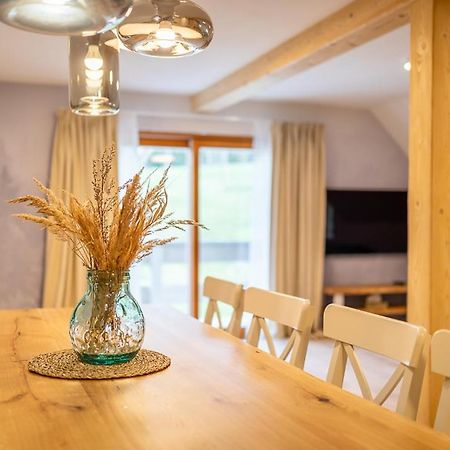 Apartmany U 3 Zbuju Malenovice  ภายนอก รูปภาพ