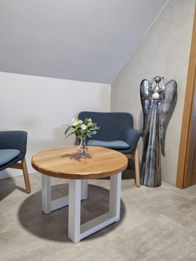 Apartmany U 3 Zbuju Malenovice  ภายนอก รูปภาพ